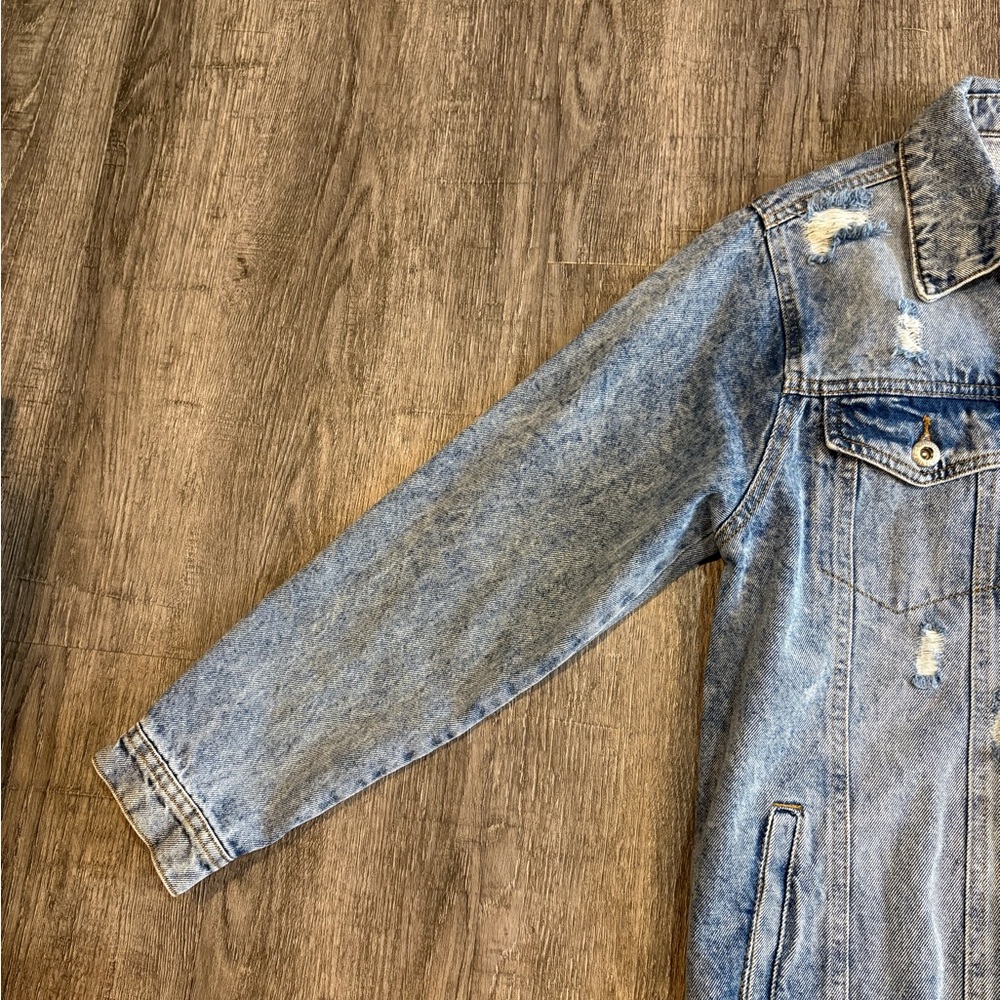 Women's Long Denim Jean Jacket - Picture 3 of 9